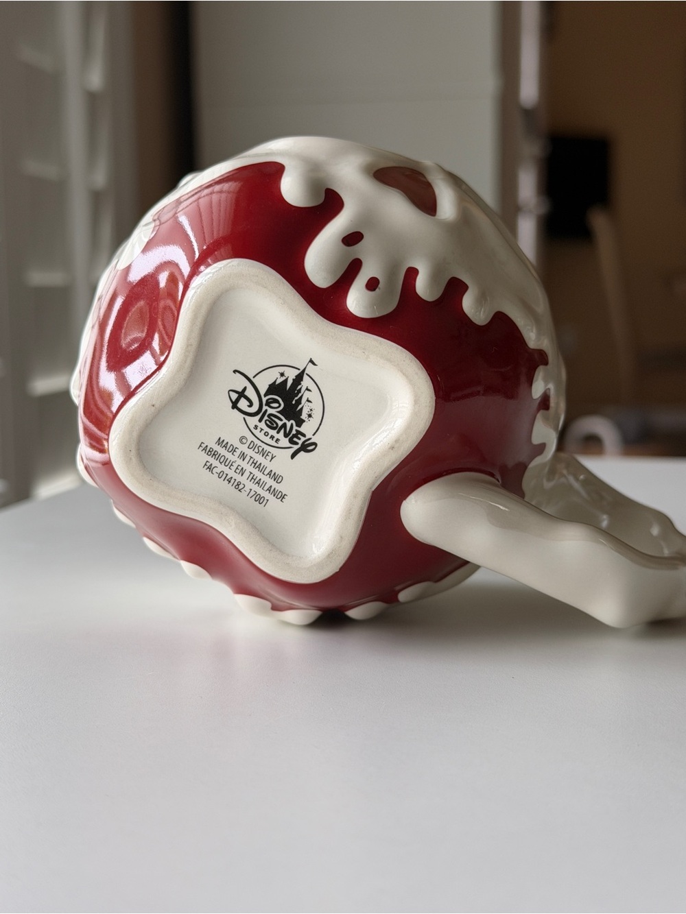 Poison Apple Disney Mug - Picture 3 of 3